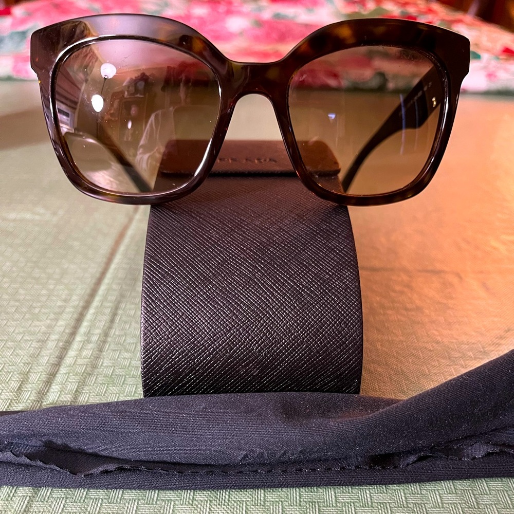 Prada Sunglasses with Case - Picture 1 of 8